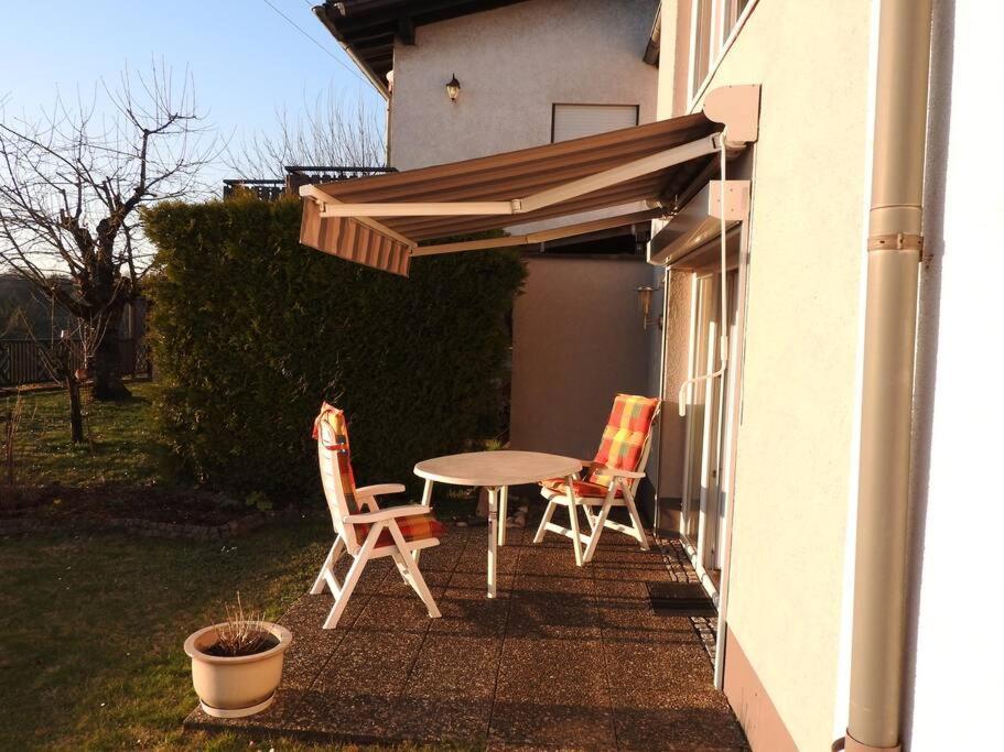 Schoene Gemuetliche Ferienwohnung Mit Fernblick. 날바흐 외부 사진